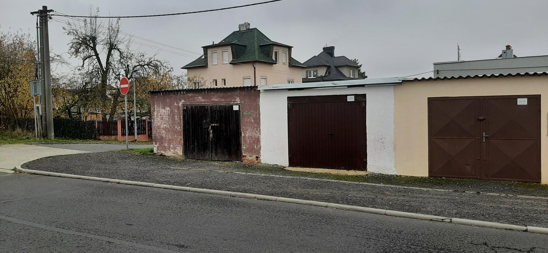 Garáže, Háje, Cheb, 26 m²