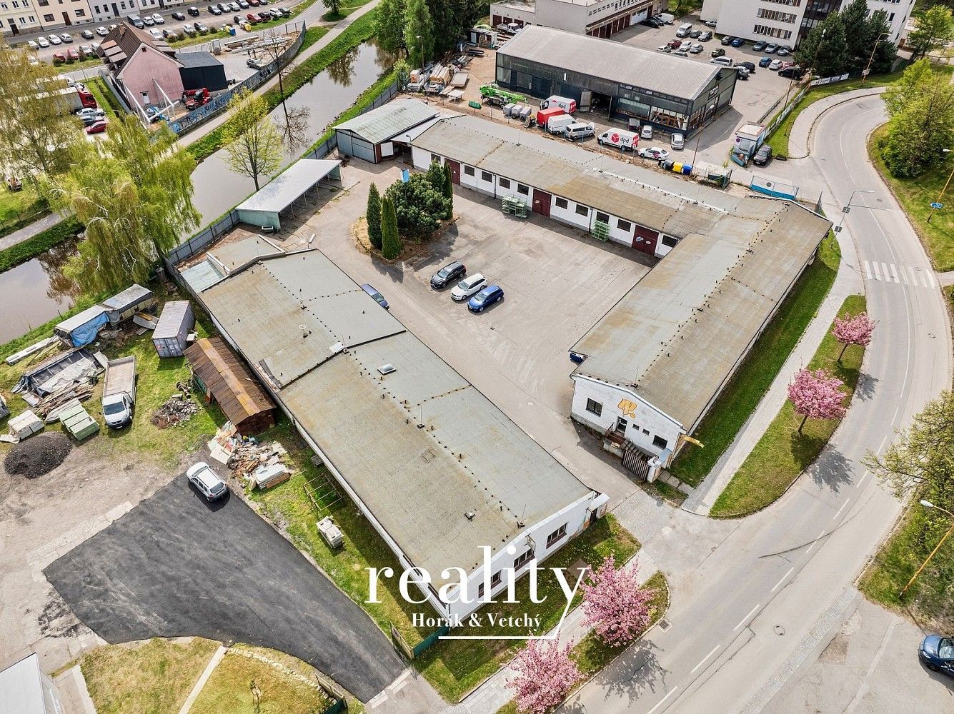 Pronájem sklad - Polenská, Jihlava, 180 m² - 5