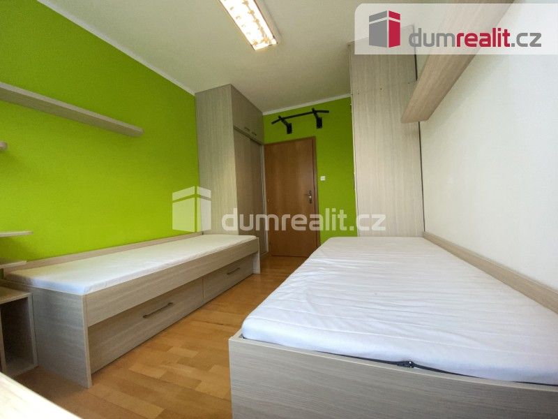 Pronájem byt 3+1 - Na Valtické, Břeclav, 63 m²