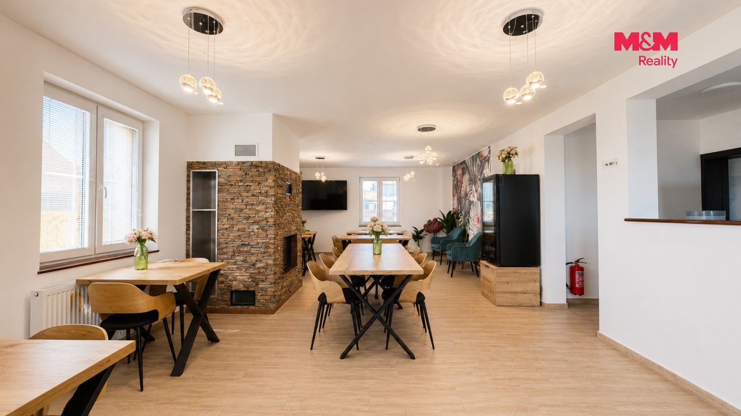 Ubytovací zařízení, Nádražní, Slavonice, 440 m² - 2