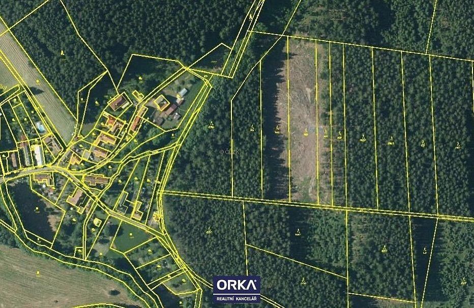Les, 5 078 m²