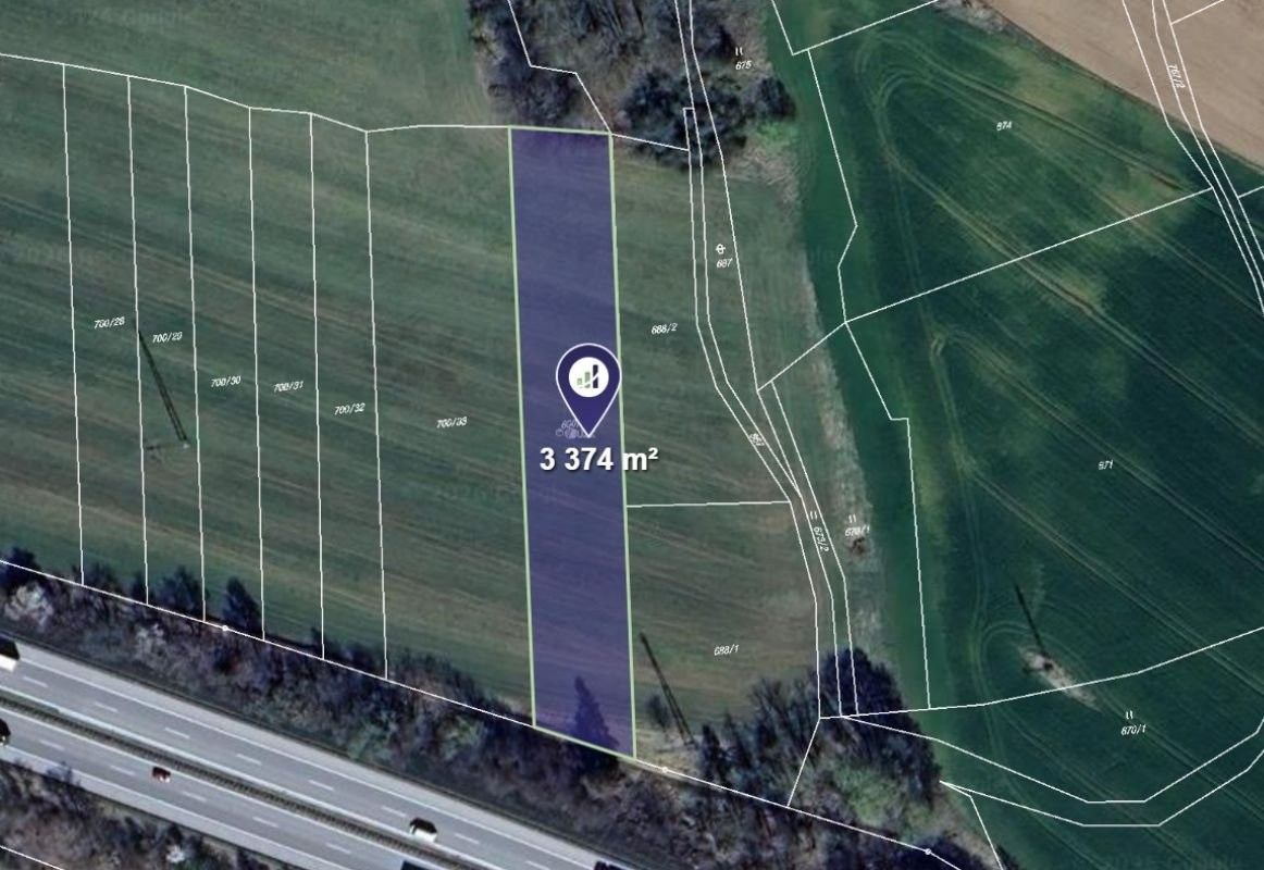Louka, 11 254 m²