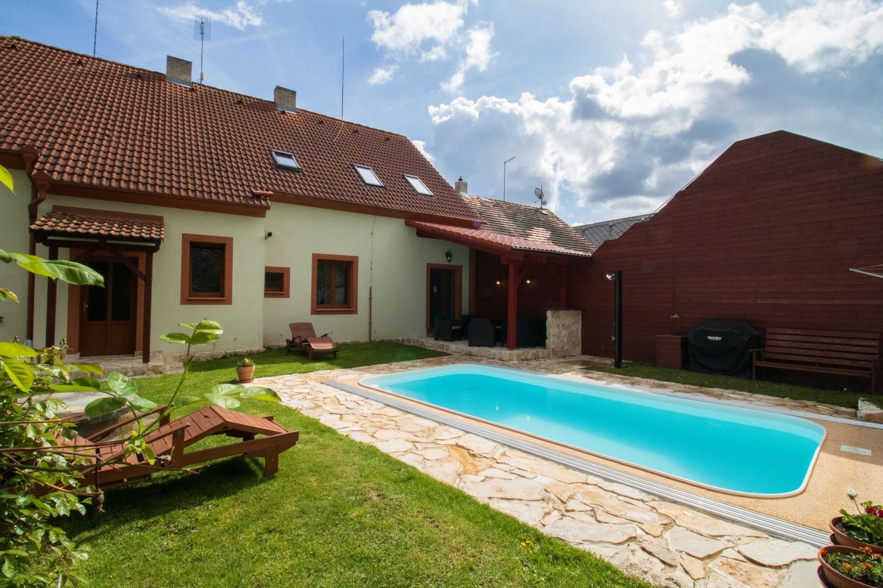 Prodej rodinný dům - Svatopluka Čecha, Chlumčany, 220 m²