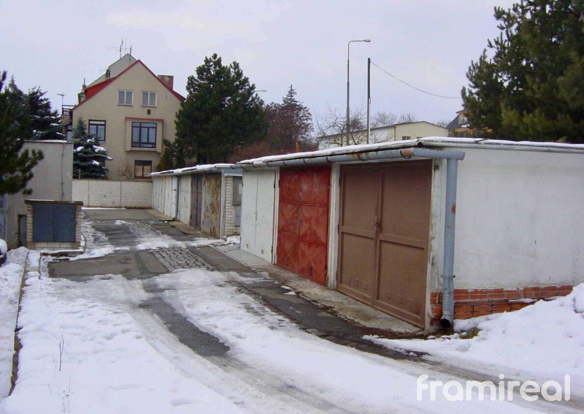 Garáže, Traťová 598, Brno, 15 m²