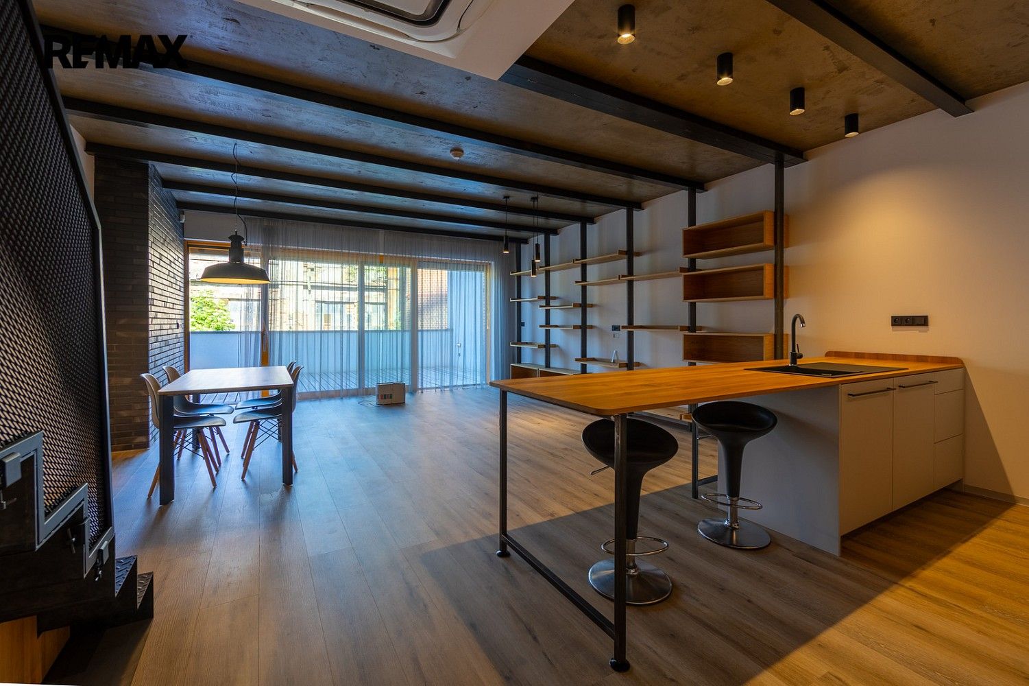 Prodej byt 4+kk - Praha - Vysočany, okres Praha 9, Hlavní město Praha, 113 m² - 5
