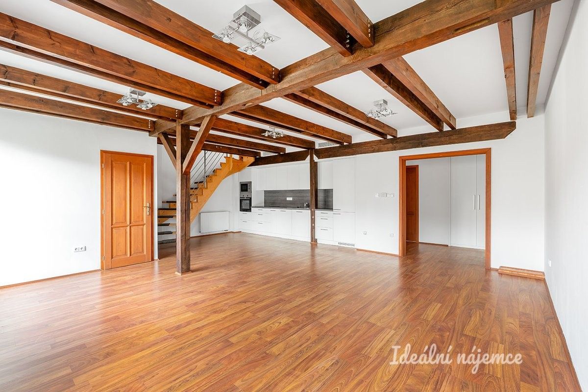 Pronájem byt 4+kk - N. A. Někrasova, Praha, 127 m² - 5