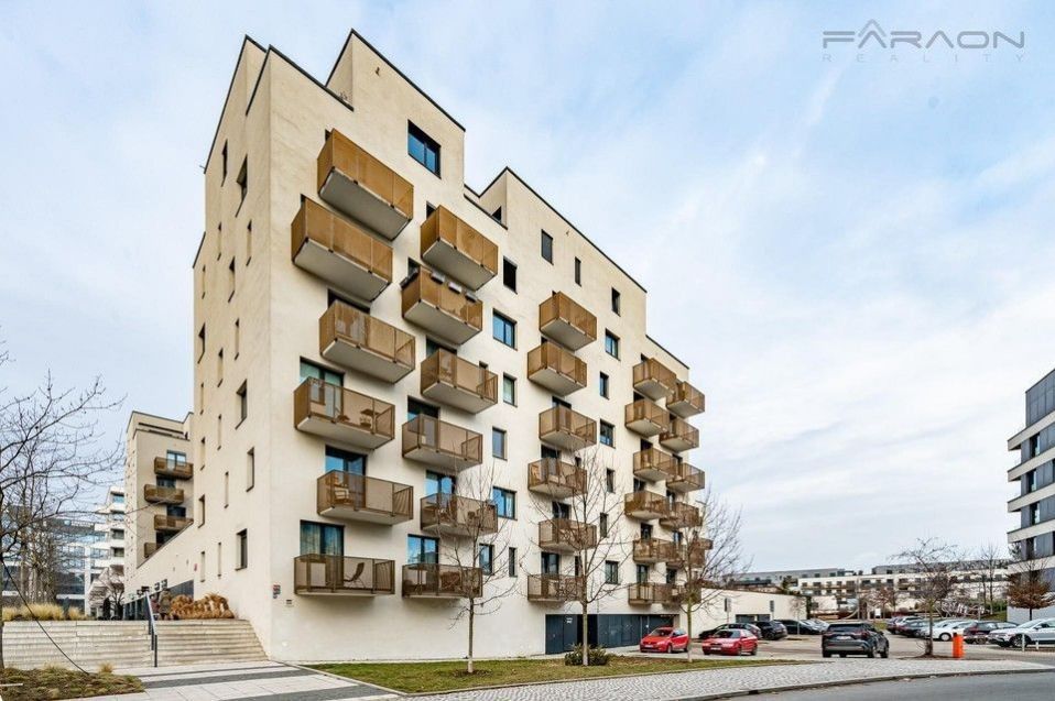 1+kk, Kačírkova, Praha, 34 m²