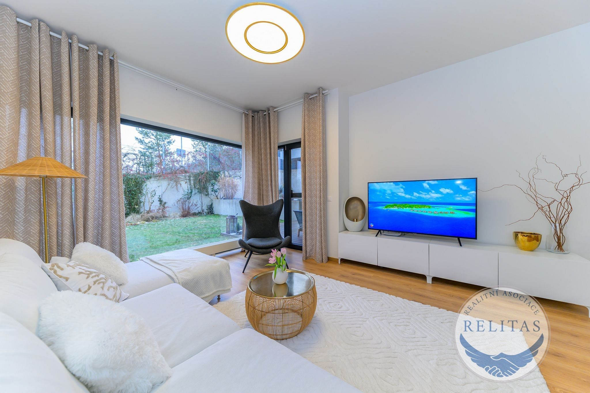 2+kk, Na Komořsku, Praha, 73 m²