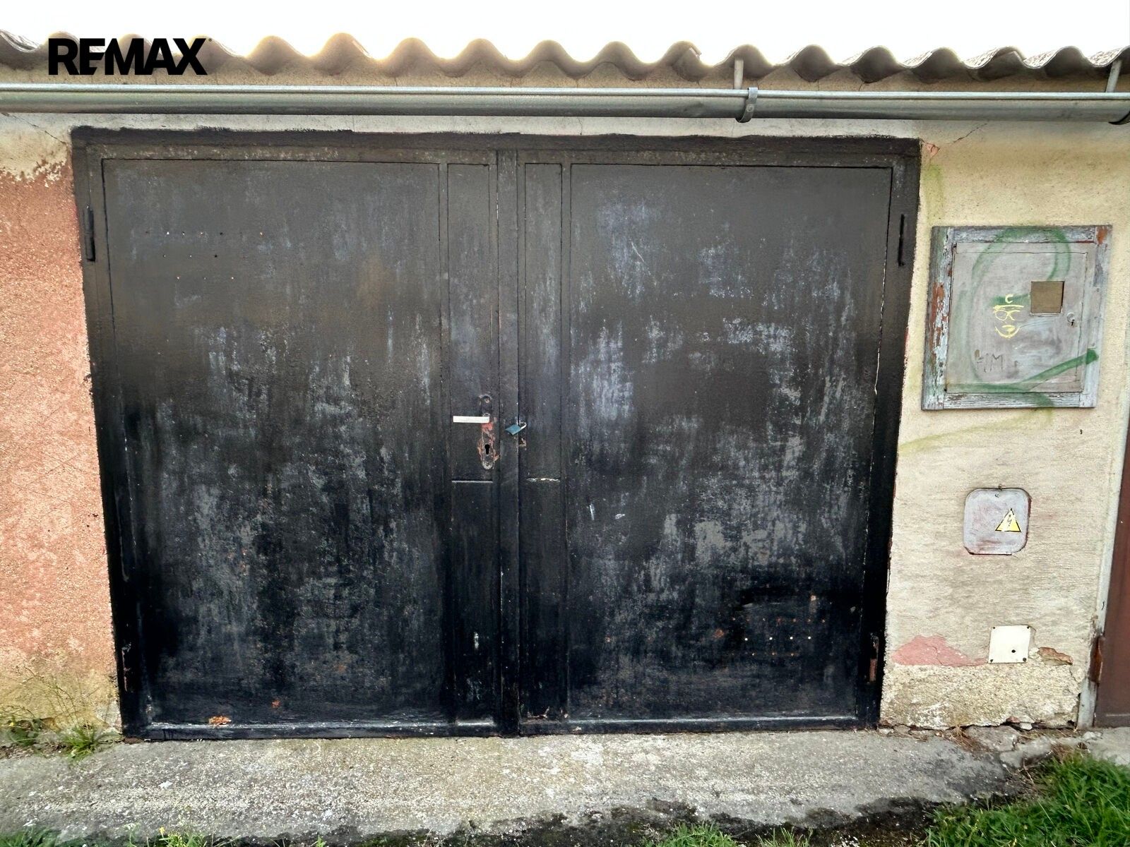 Garáže, Náměšť nad Oslavou, 18 m²