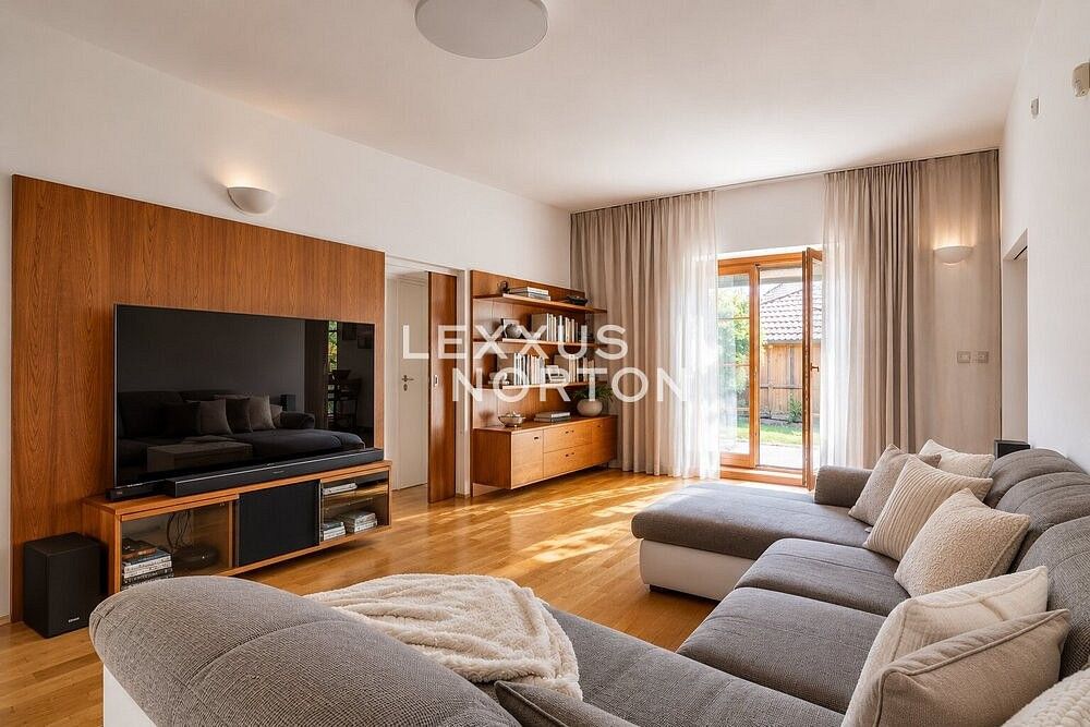 Prodej rodinný dům - Praha - Radotín, okres Praha 16, Hlavní město Praha, 252 m² - 5