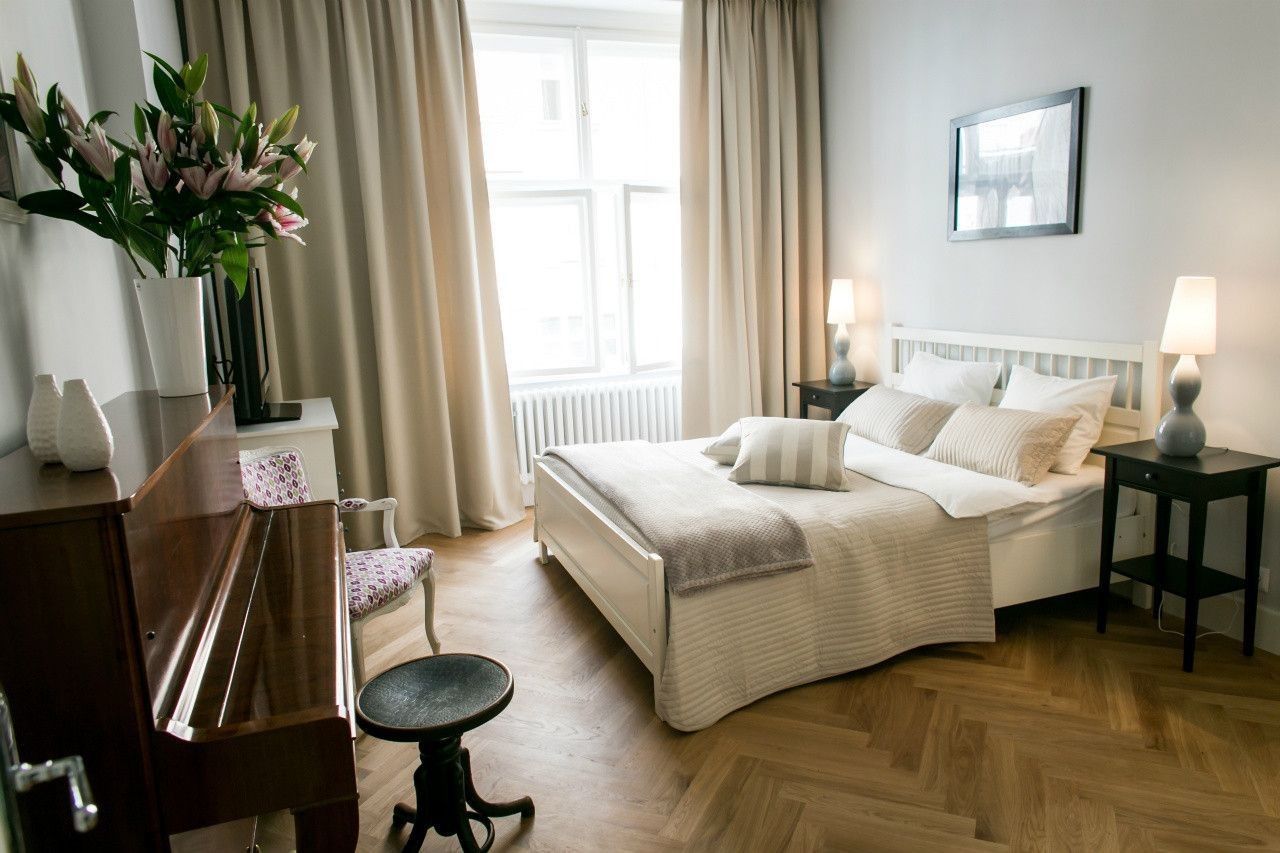 Pronájem byt - Na Hutích, Praha - Bubeneč, 80 m² - 2