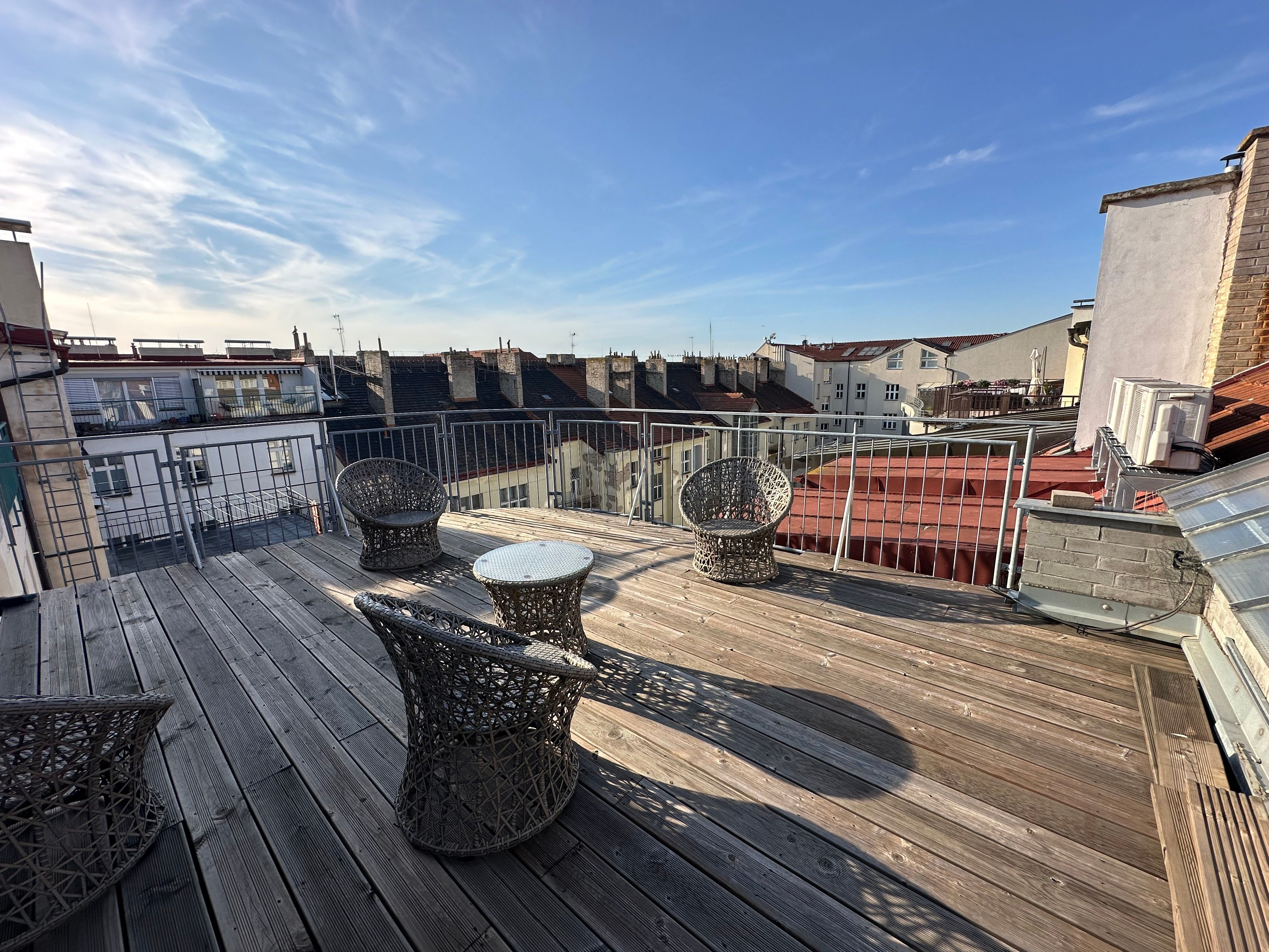 Pronájem byt 3+1 - Národní obrany, Praha, 77 m²