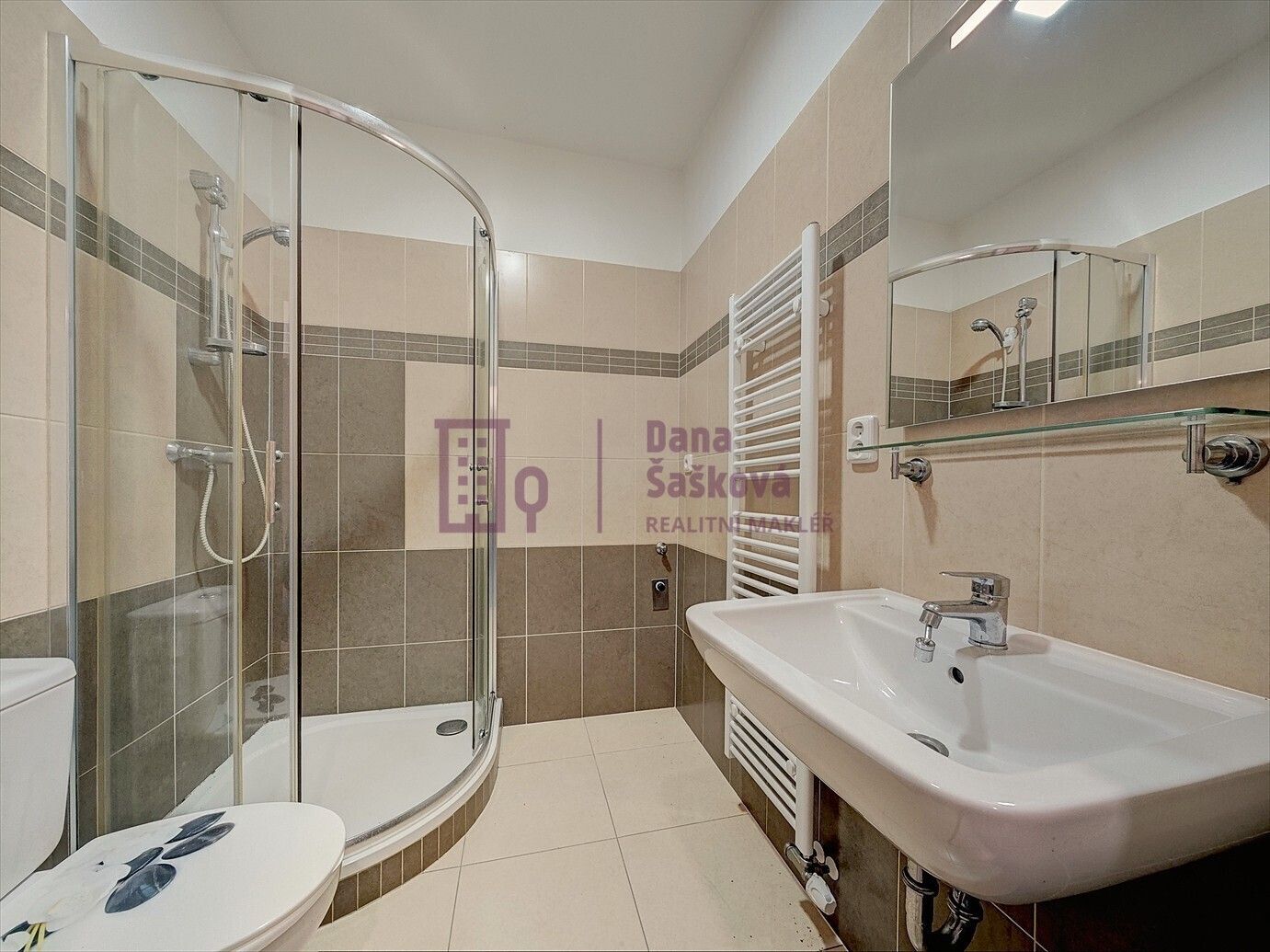 1+kk, sídliště Vajgar 531, Jindřichův Hradec III, 23 m² - 2