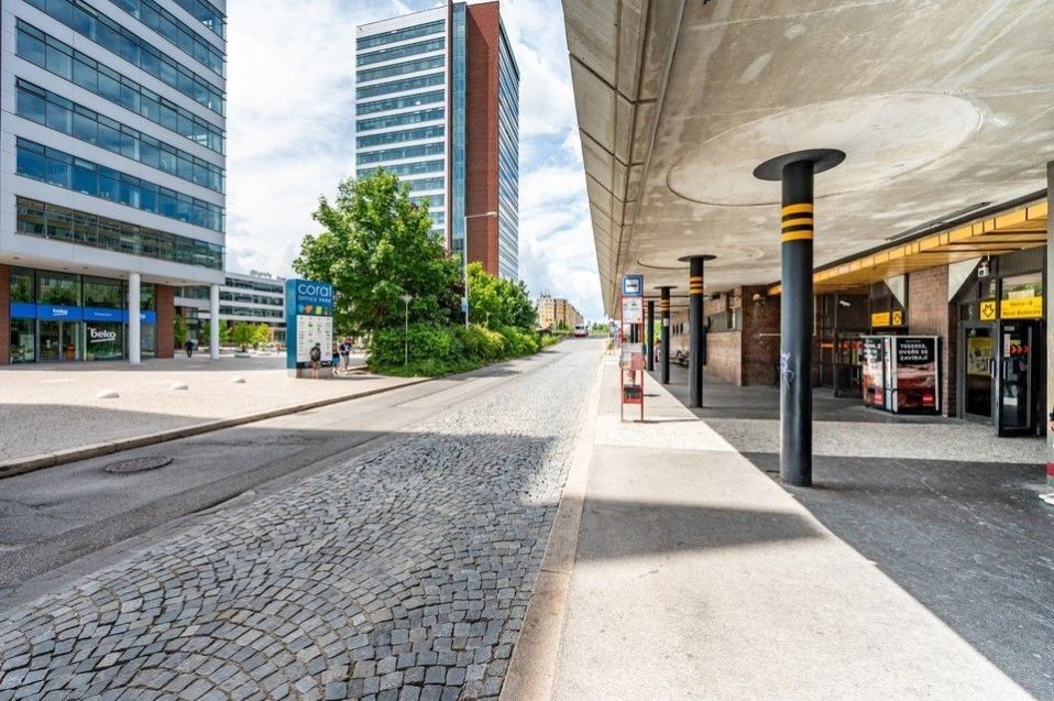 Kancelář · 280 m² · Bucharova, Praha - 3