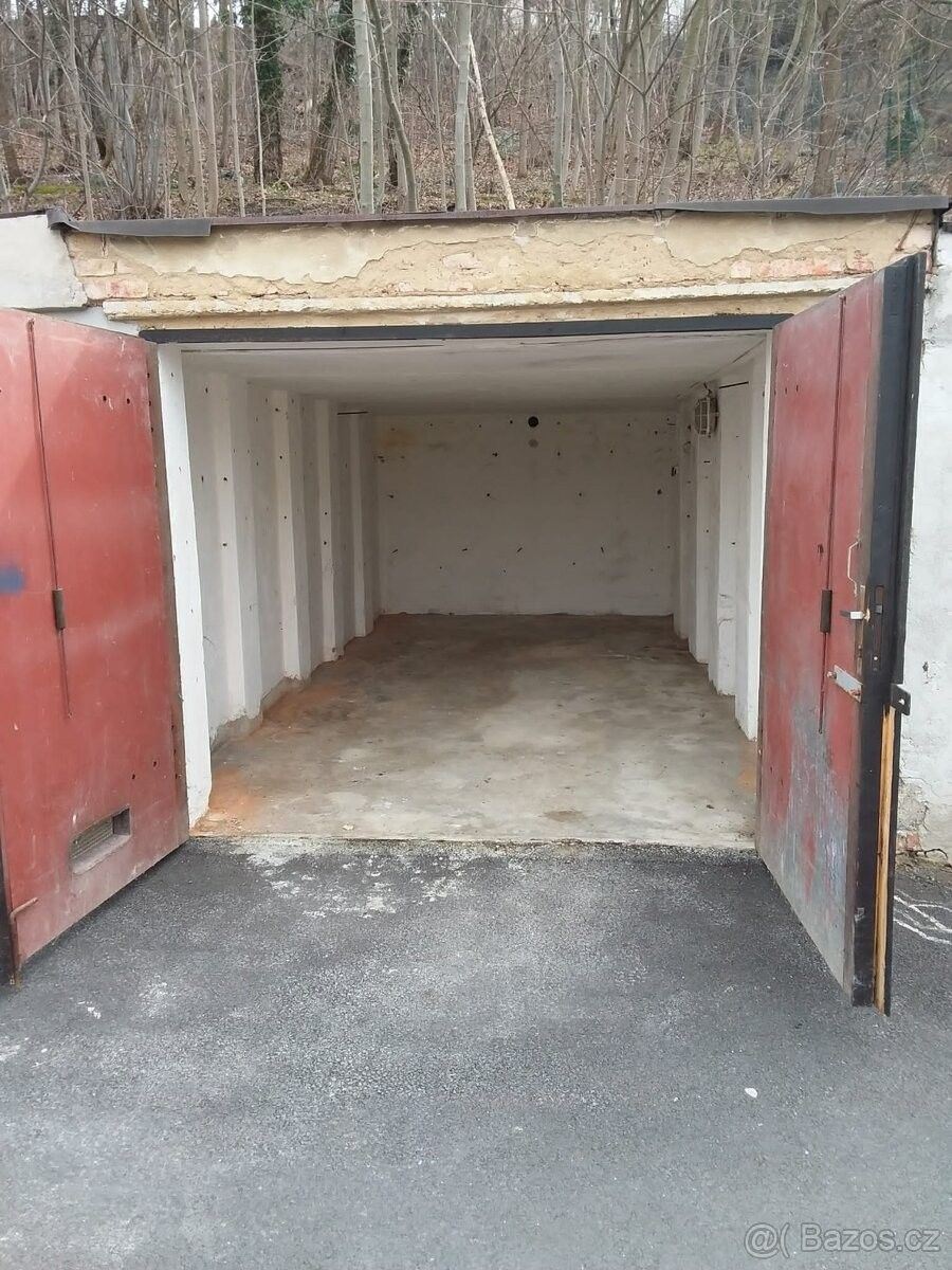 Pronájem garáž - Praha, 140 00