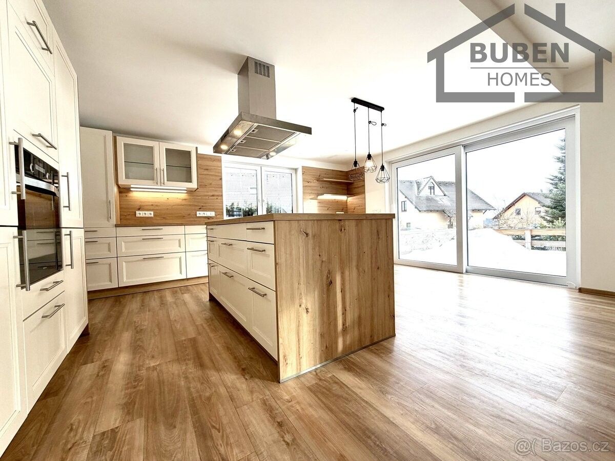 Pronájem rodinný dům - Tachov, 347 01