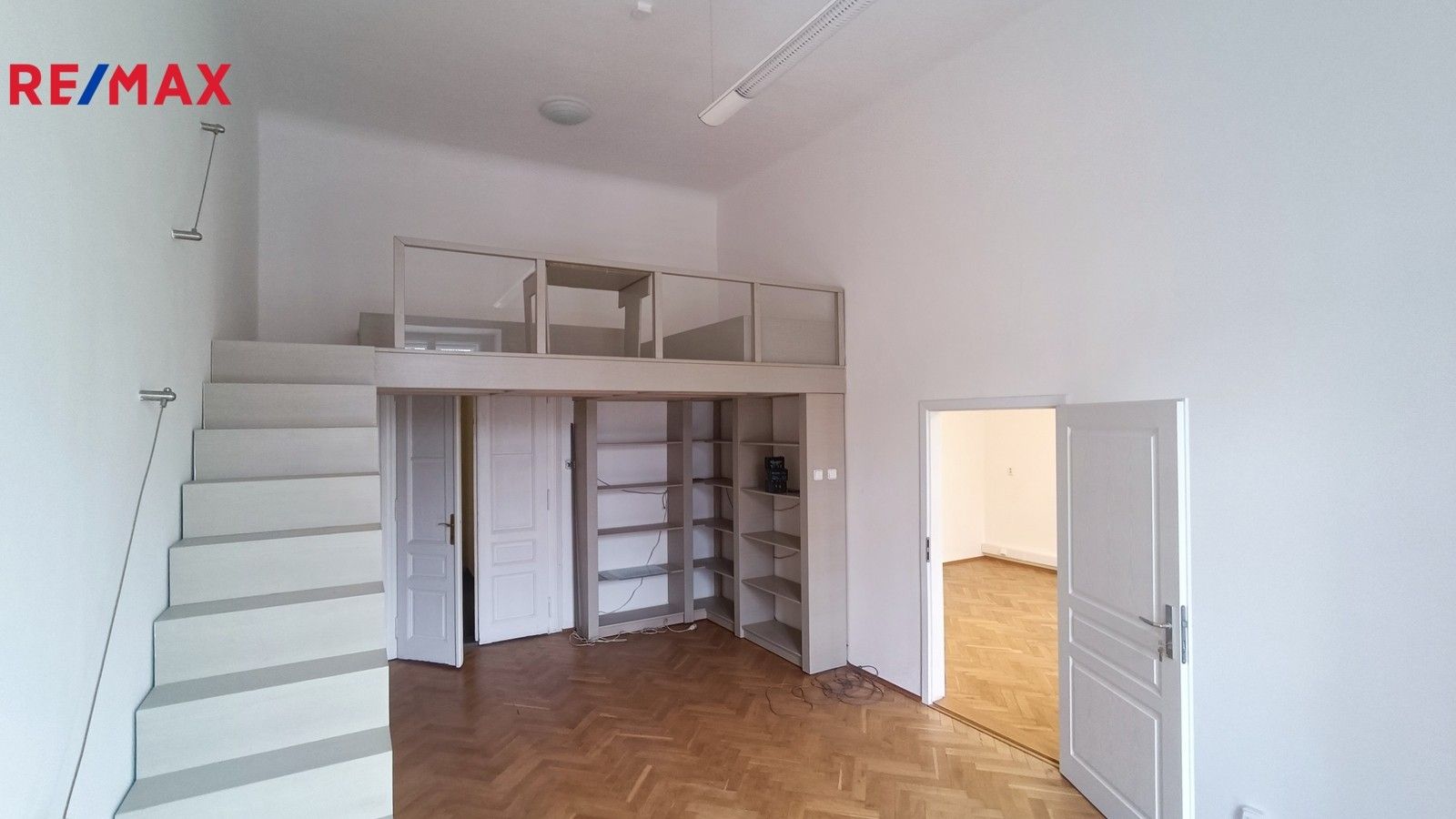 Kanceláře, Holečkova 103, Praha, 55 m²