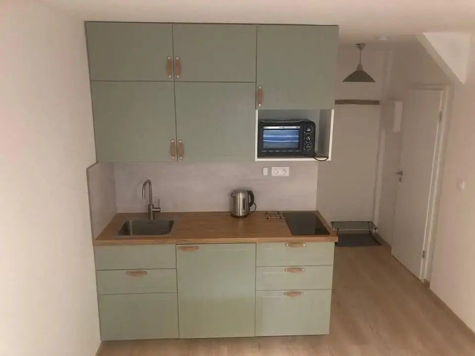 Byt 1+kk · 26 m² · Kubánské náměstí, Praha - 4