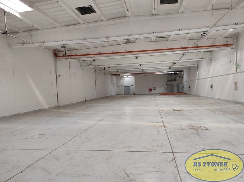 Výrobní prostory, 1 200 m²