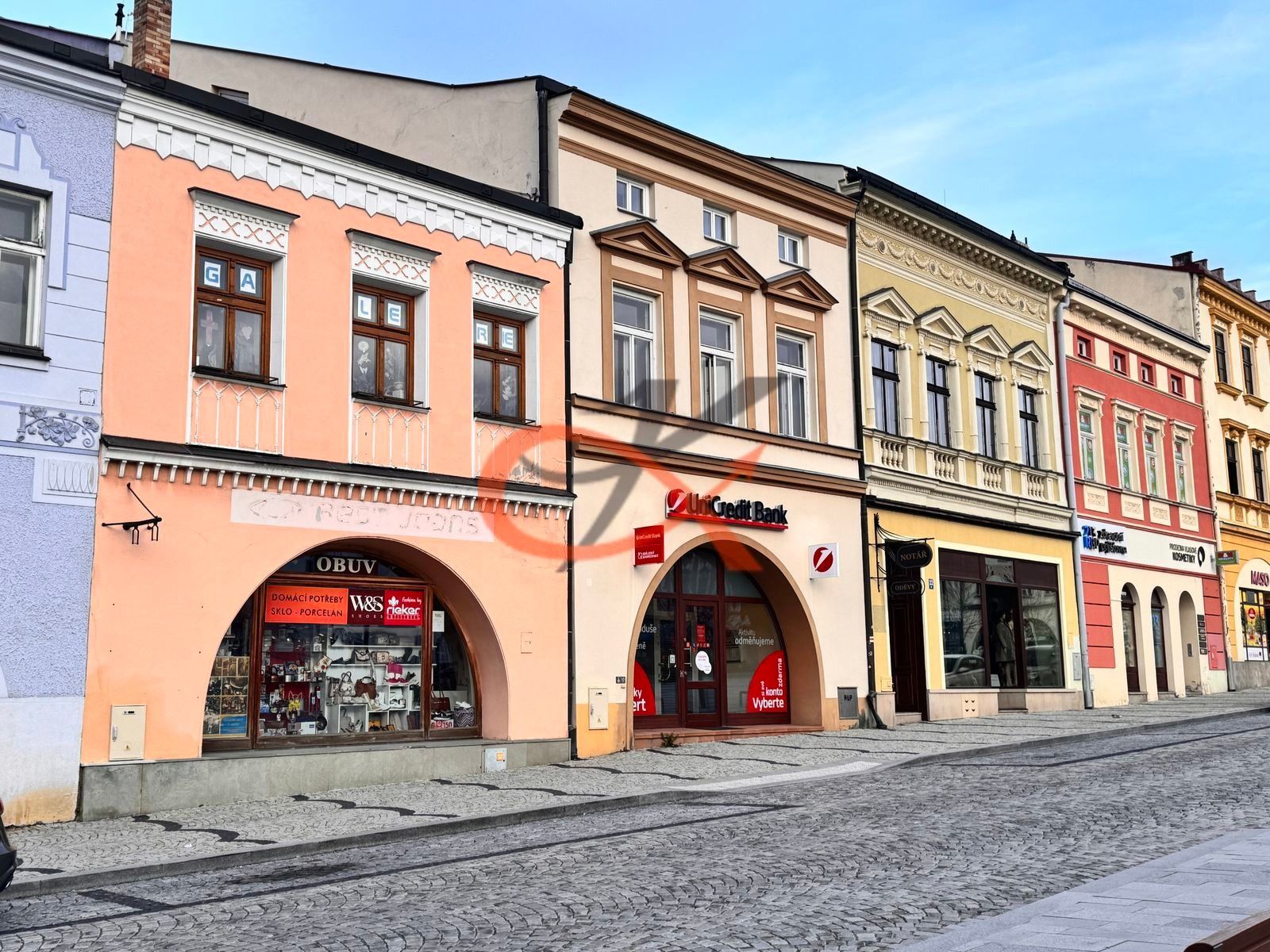 Prodej obchodní prostory - Náměstí, Valašské Meziříčí, 345 m²