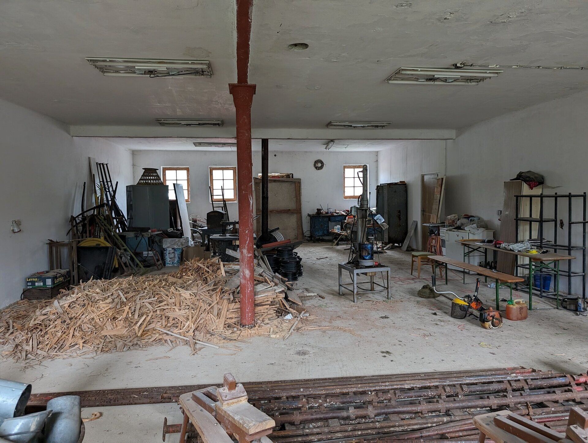 Výrobní prostory · 1 900 m² · Svijanský Újezd - 4