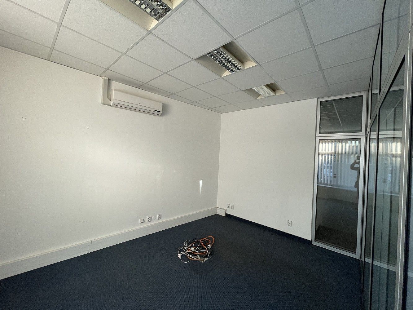 Pronájem obchodní prostory - Praha - Holešovice, okres Praha 7, Hlavní město Praha, 268 m² - 5