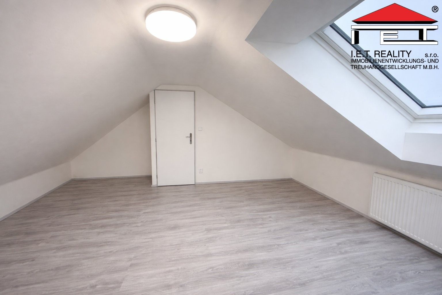 Pronájem byt 2+1 - Sokolova, Brno, 57 m²