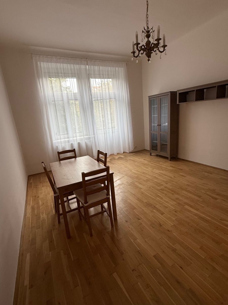 Byt 2+1, 85 m²