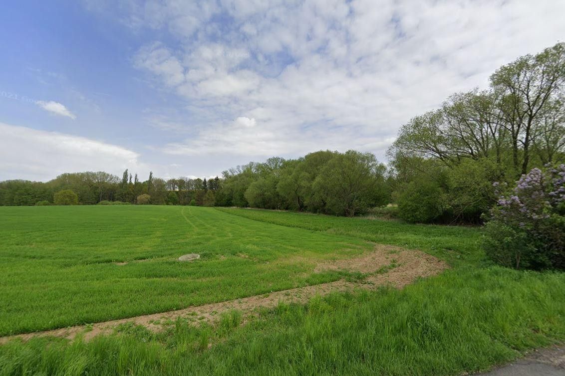 Zahrady, Lékořicová, Květnice, 4 623 m²