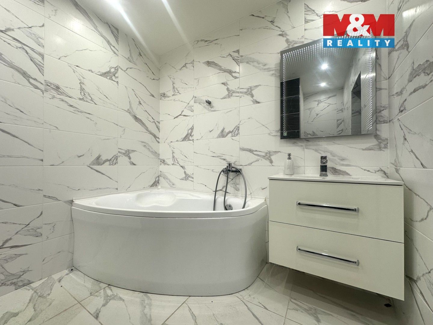 Prodej byt 3+1 - Písečná, Chomutov, 64 m²