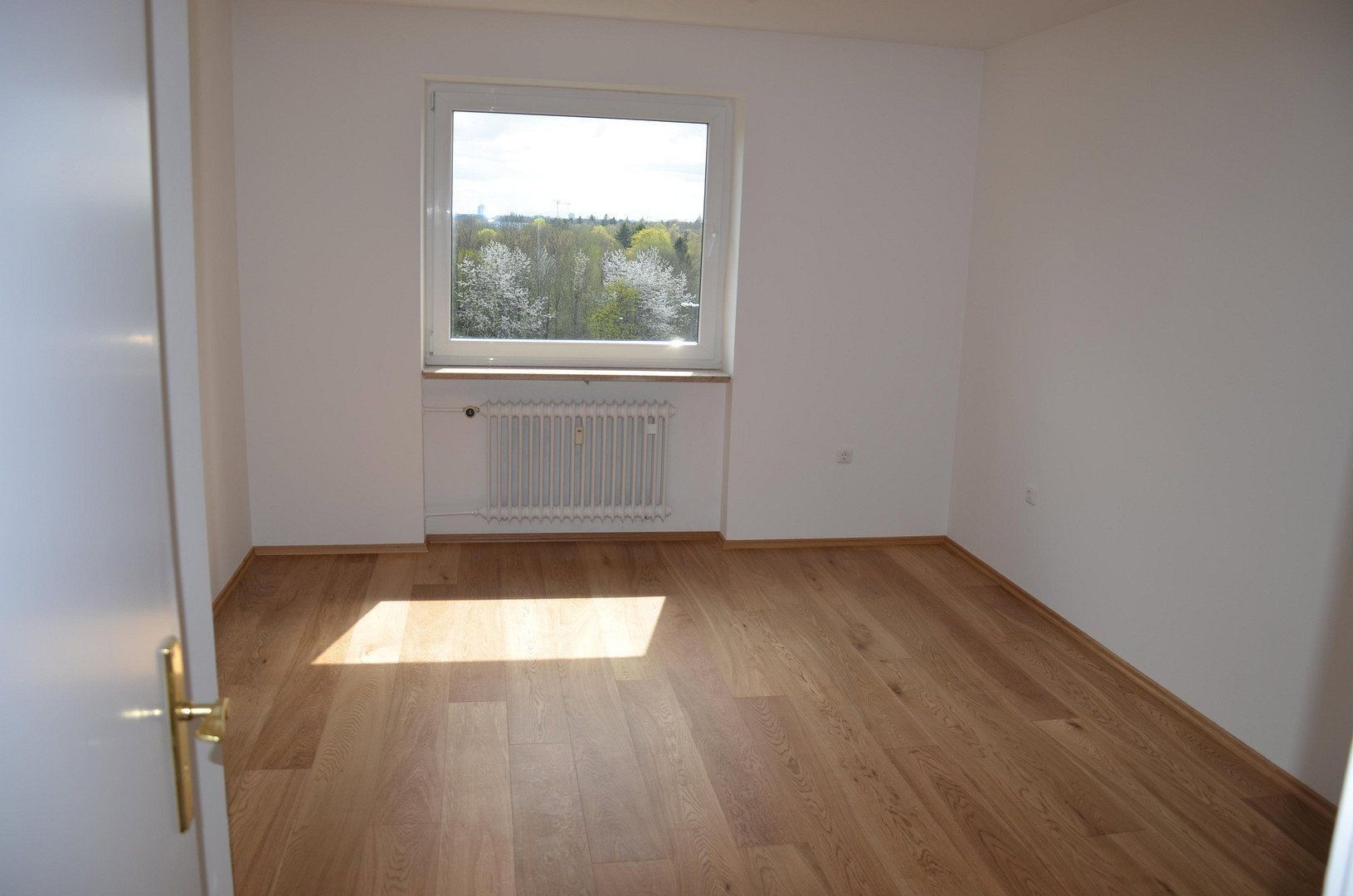Byt 3+1 · 67 m² · Treitschkestr. 4 München Moosach Bayern 80992 - 3