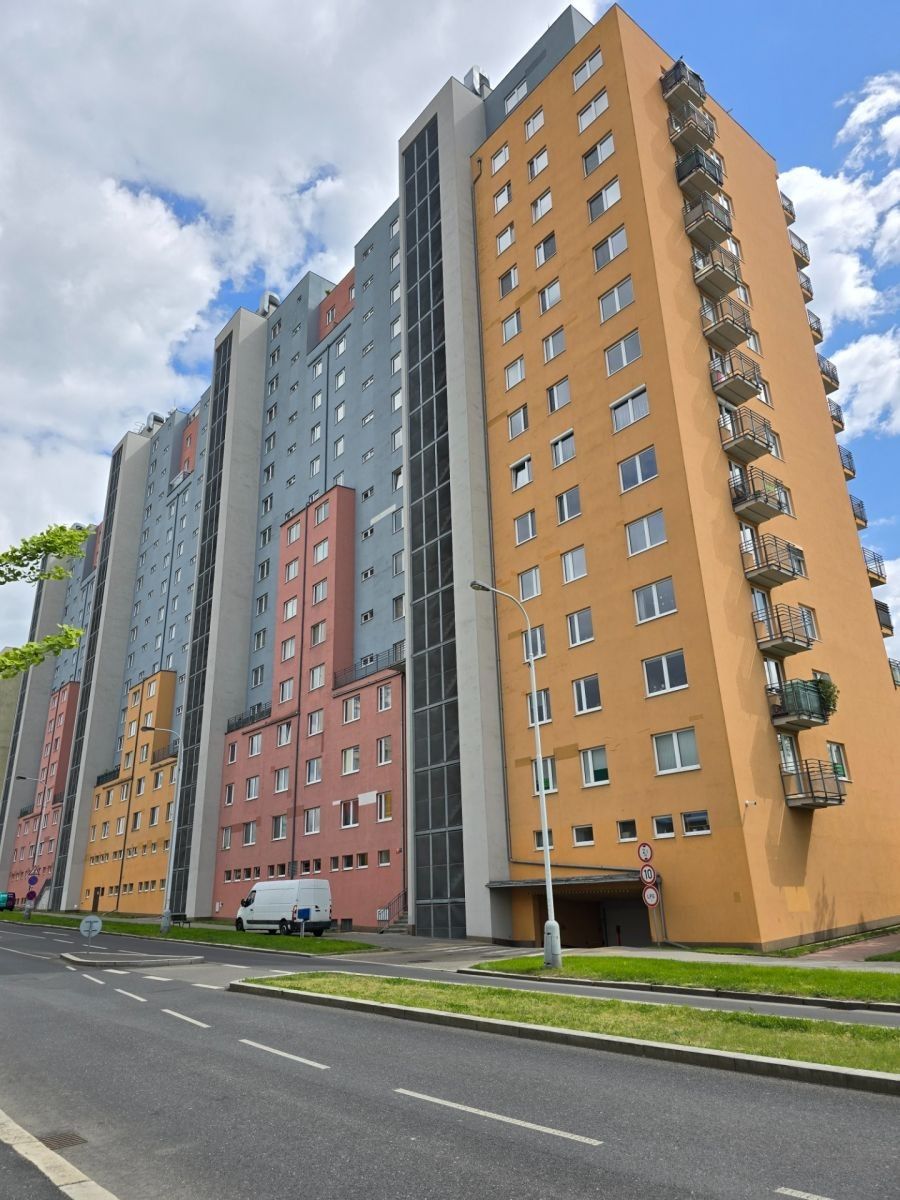 Garáže, Hnězdenská, Praha - Troja, 14 m² - 1