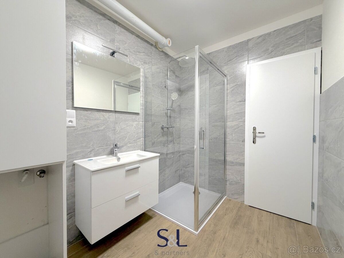 Pronájem byt - Nový Bor, 473 01