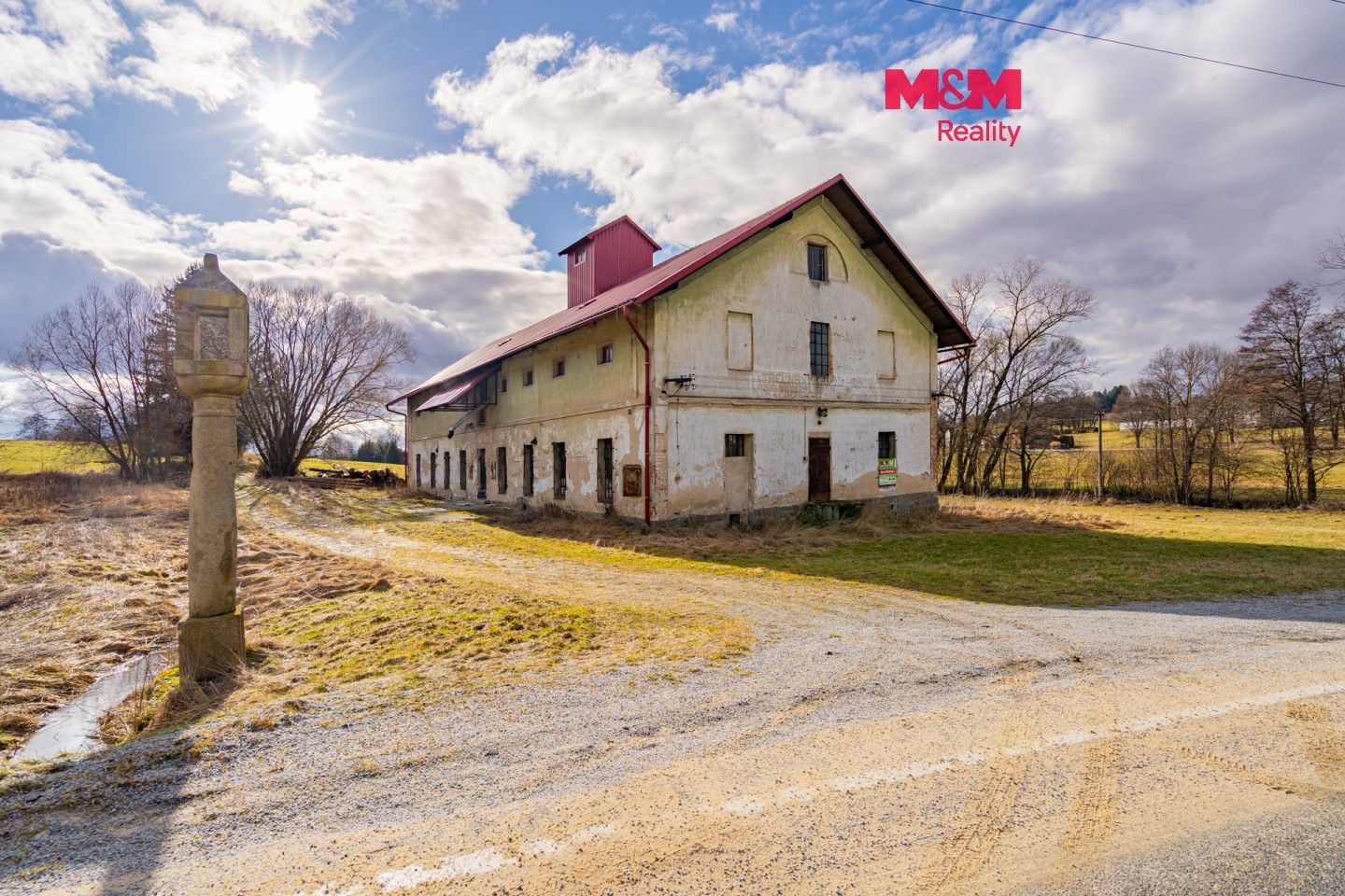 Rodinný dům, 1 072 m²