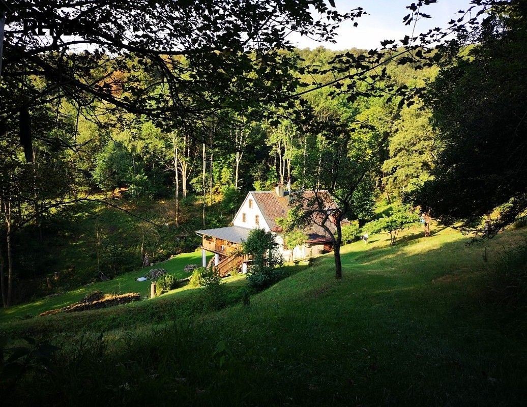 Chalupy, Stráž nad Ohří - Srní, okres Karlovy Vary, Karlovarský kraj, 300 m²