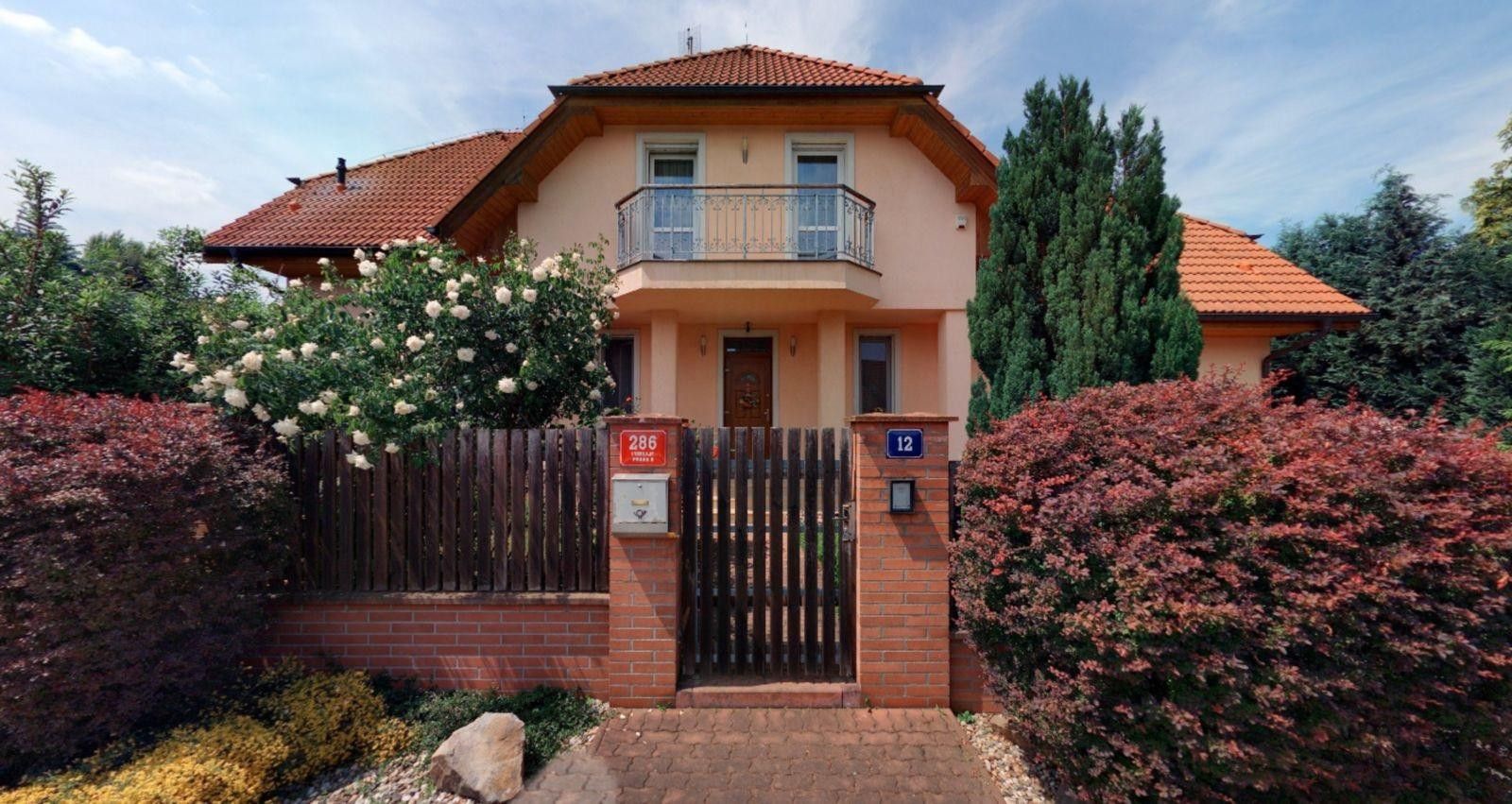 Rodinné domy, Nad Helmrovkou, Praha, 300 m² - 1