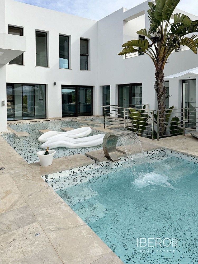 Prodej rodinný dům - Javea, ES, 525 m² - 2