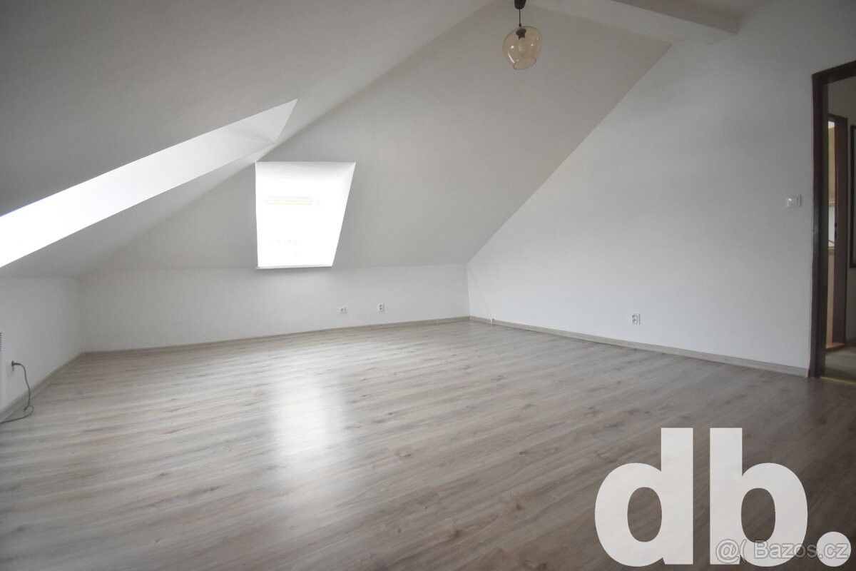 Pronájem byt - Karlovy Vary, 360 05