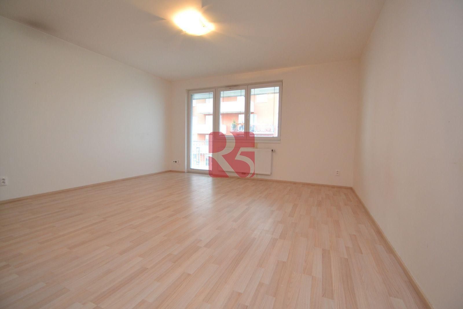 Pronájem byt 2+kk - Jurkovičova, Praha, 52 m²