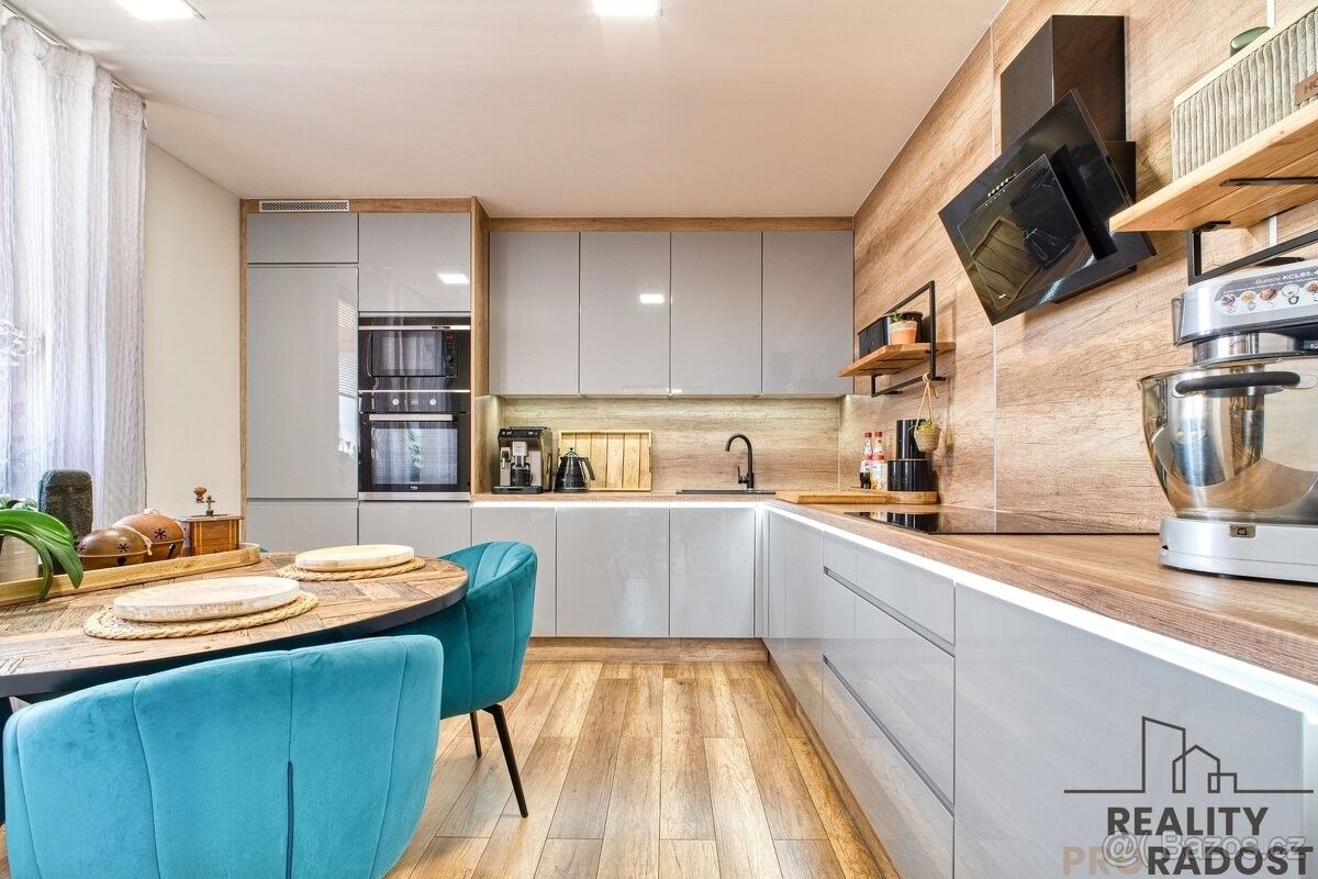 Byty, Ostrava, 700 30