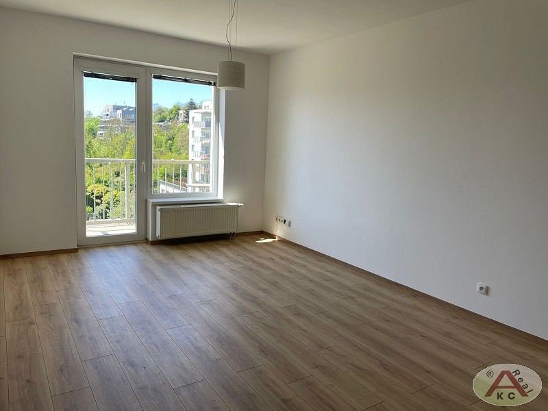 Pronájem byt 2+kk - V dolině, Praha 10 - Michle, 53 m² - 2