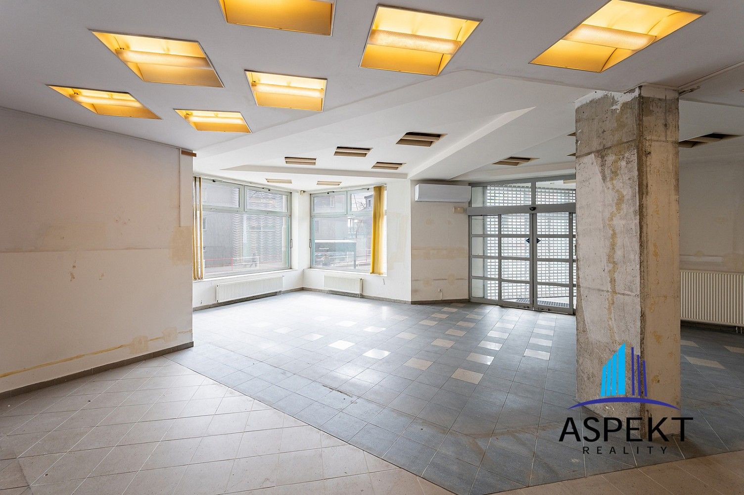 Obchodní prostory, Praha - Kobylisy, okres Praha 8, Hlavní město Praha, 224 m² - 2