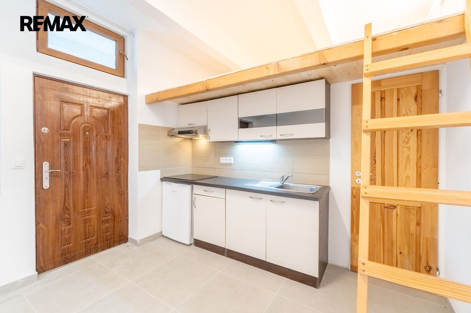 Byt 1+kk · 19 m² · Mošnova 2406, Praha Smíchov - 3