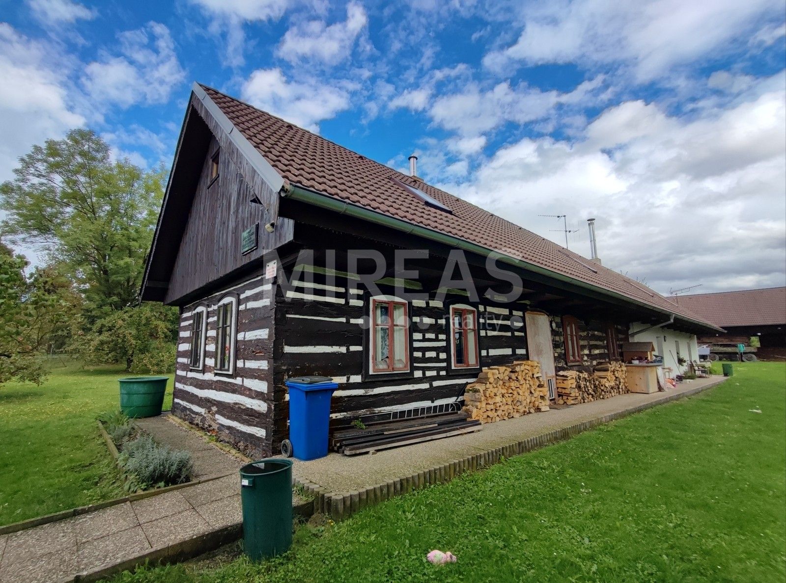 Prodej rodinný dům - Nouzov, Chotěšice, 185 m²