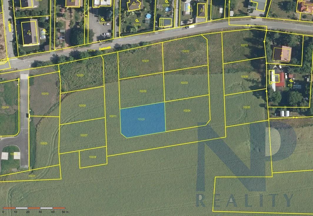 Pozemek pro bydlení, 852 m²