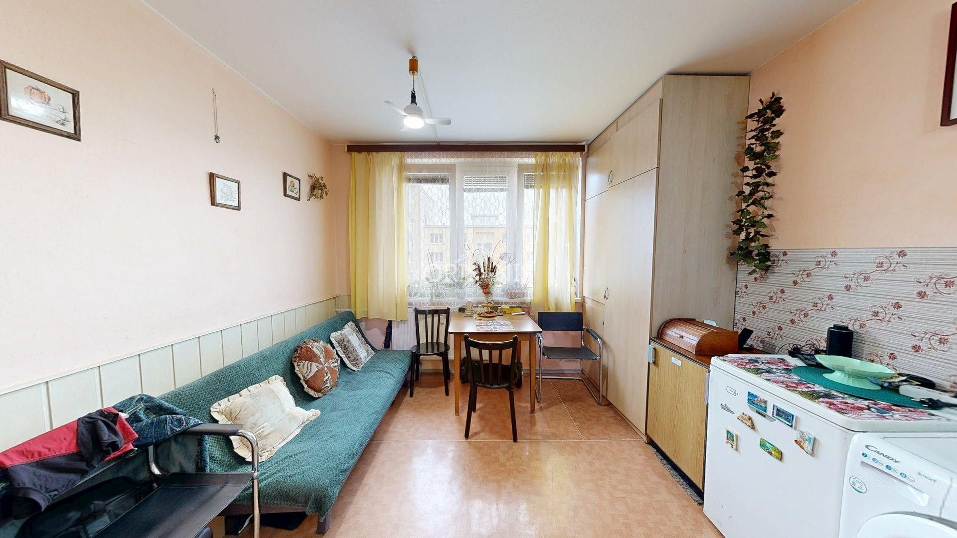 Byt 1+1 · 35 m² · Zahradní, Chomutov - 3