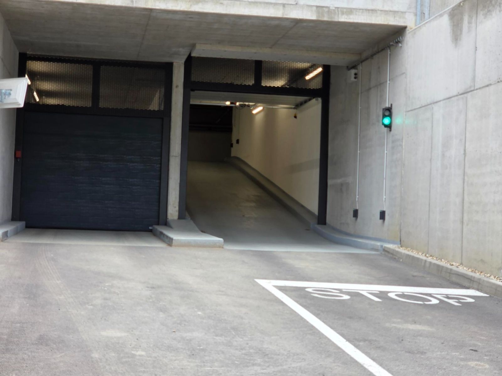 Garáže, Pod Krocínkou, Praha - Vysočany, 15 m² - 1