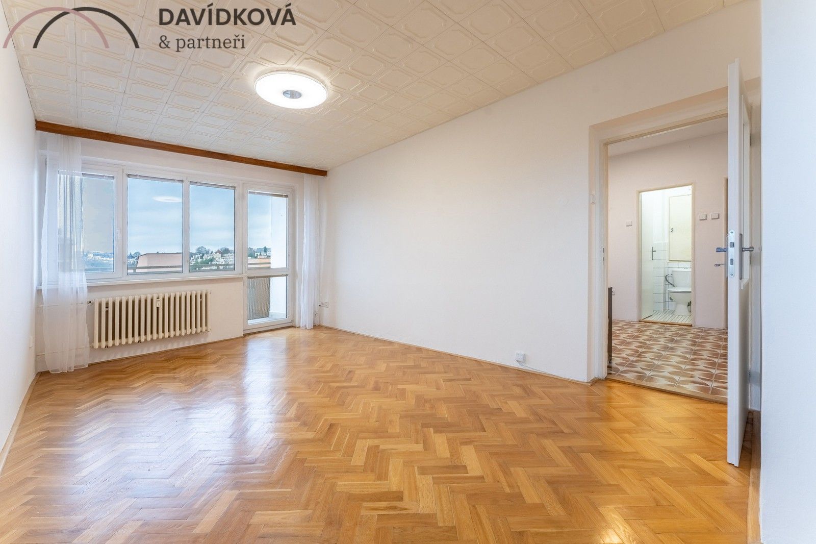 Pronájem byt 2+1 - Hillebrantova, Praha, 55 m²