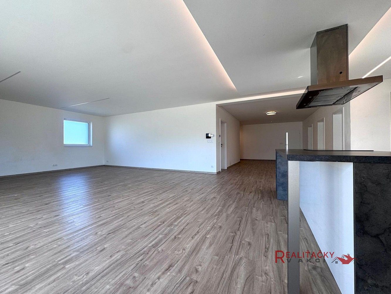 Prodej rodinný dům - Nová, Dolní Dunajovice, okres Břeclav, 208 m² - 5
