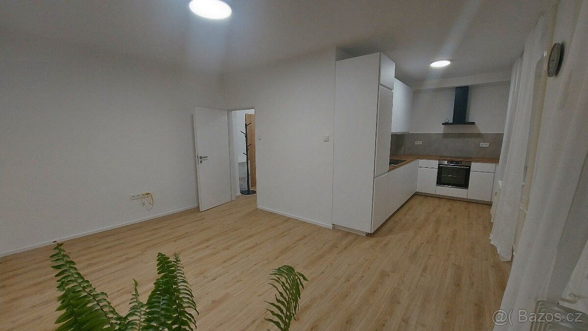 Pronájem byt - Chrudim, 537 01